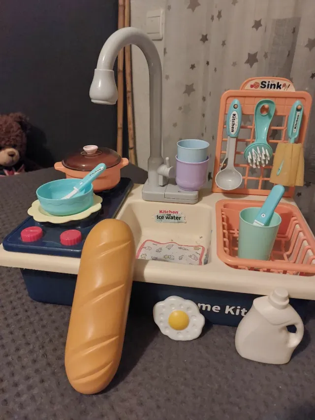 Cocina de juguete con accesorios