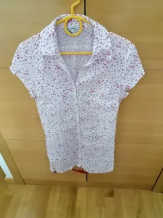 Blusa Stradivarius flores manga corta XL