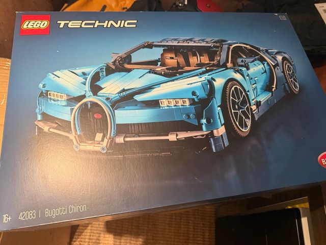 LEGO Technic Bugatti Chiron 42083 Precintado