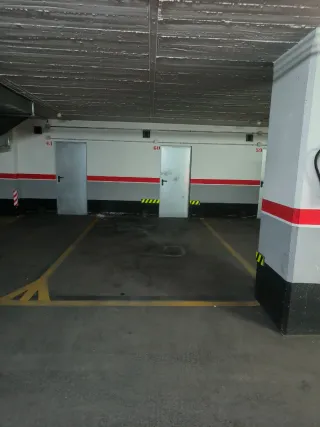 Garaje en alquiler nacions unides n°7