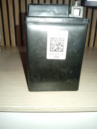 Batería para moto AGM 12V 10Ah