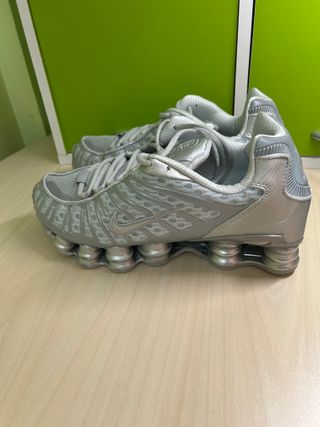 Nike Shox R4 Silver - Taglia 43