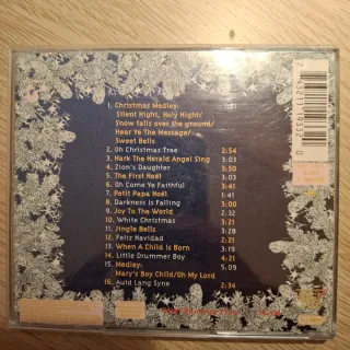 CDs de Navidad: Rod Stewart, Elvis, Boney M.