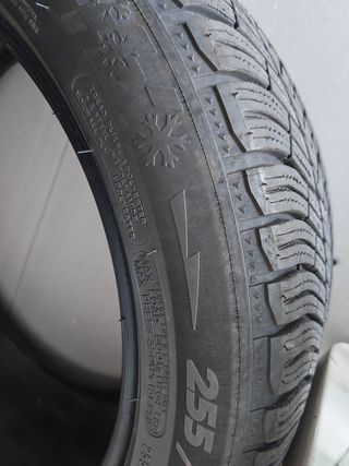 Michelin Pilot Alpin 255/45 R19