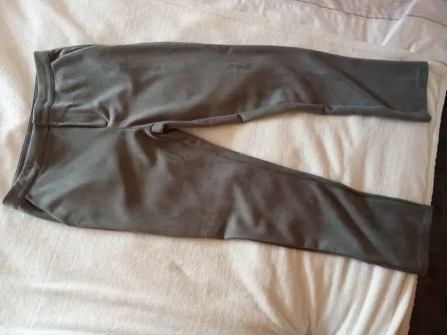 Pantalón de señora gris