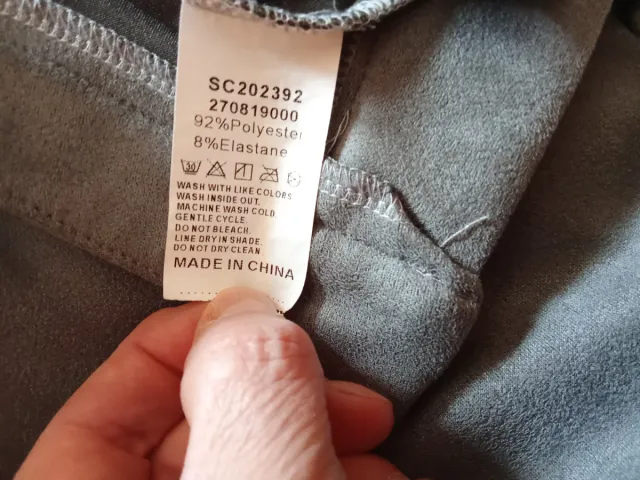 Pantalón de señora gris