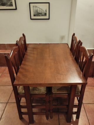 Mesa de comedor rústica de pino macizo