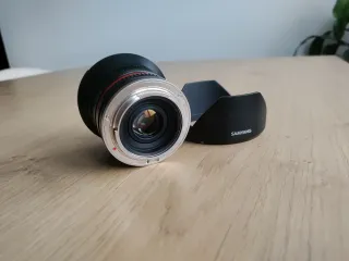 Samyang 12mm F2.0 NCS CS Canon EF-M Negro