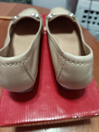 Mocasines Crenades Beige Mujer