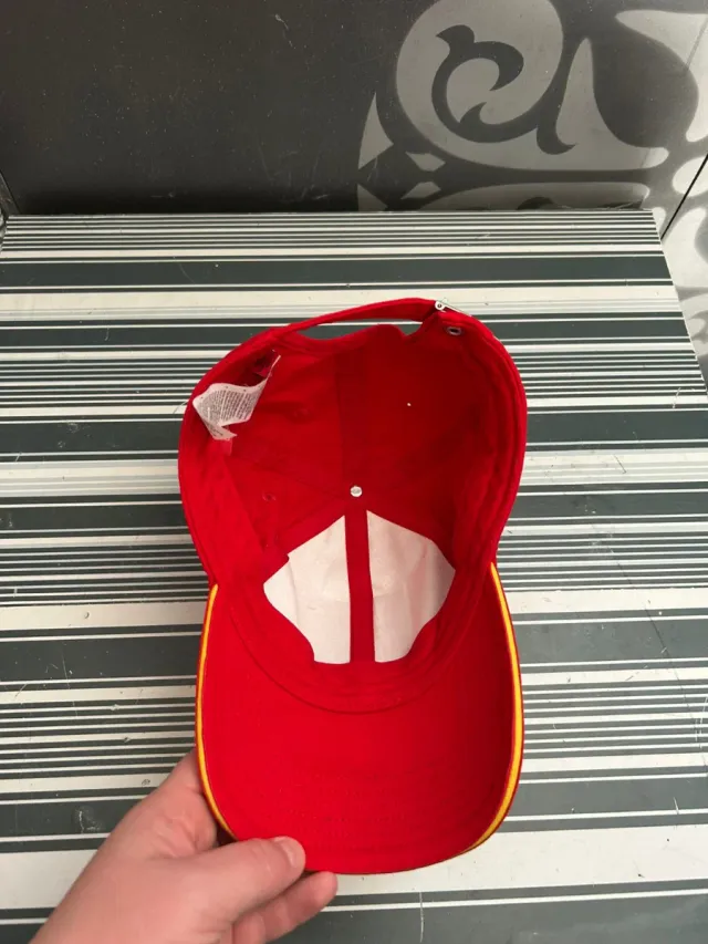Gorra Ferrari oficial roja
