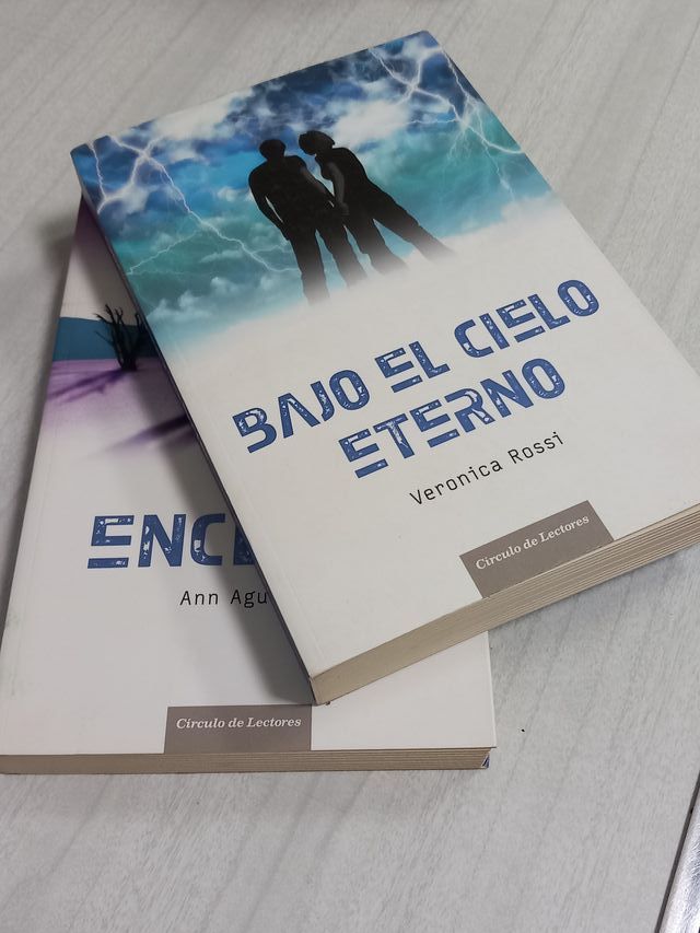 2 l. C ficción. BAJO EL CIELO ETERNO; ENCLAVE