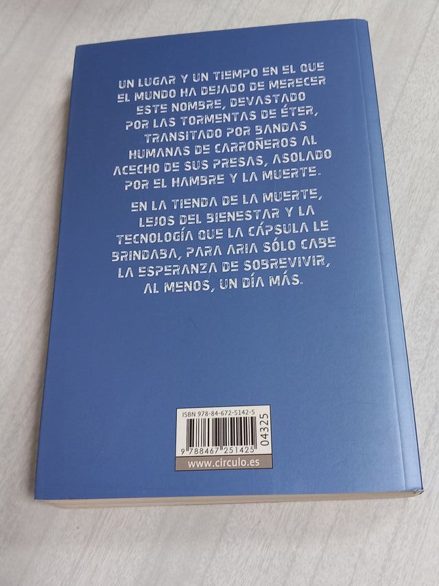 2 l. C ficción. BAJO EL CIELO ETERNO; ENCLAVE