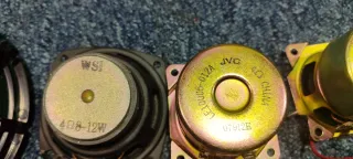 Conjunto de altavoces negros