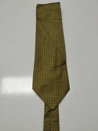 Corbata 100% seda dorada Giorgio Passigatti