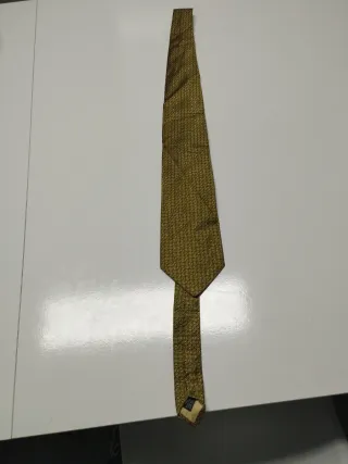 Corbata 100% seda dorada Giorgio Passigatti