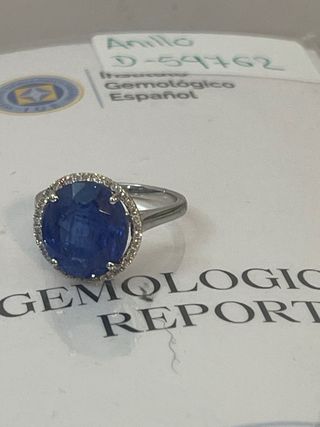 Anillo Oro 7.99 Ct Tanzanita y 38 Diamantes