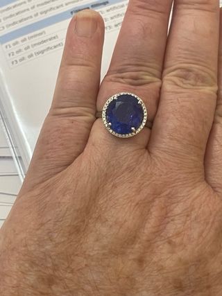 Anillo Oro 7.99 Ct Tanzanita y 38 Diamantes