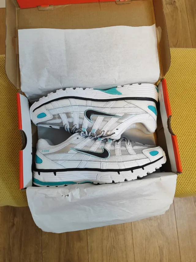 Nike P-6000 Talla 43 Unisex Plateado/Azul