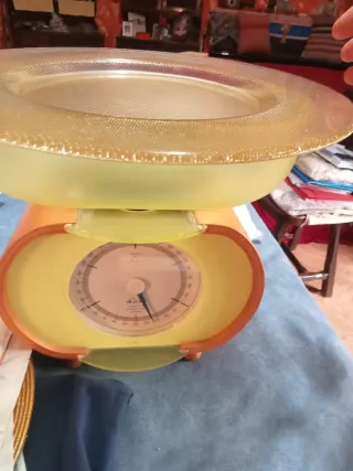 Piatto da portata in vetro trasparente