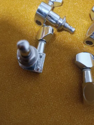 Clavijas para guitarra eléctrica