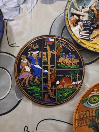 Piatti decorativi da appendere per vari luoghi