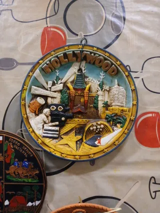 Piatti decorativi da appendere per vari luoghi