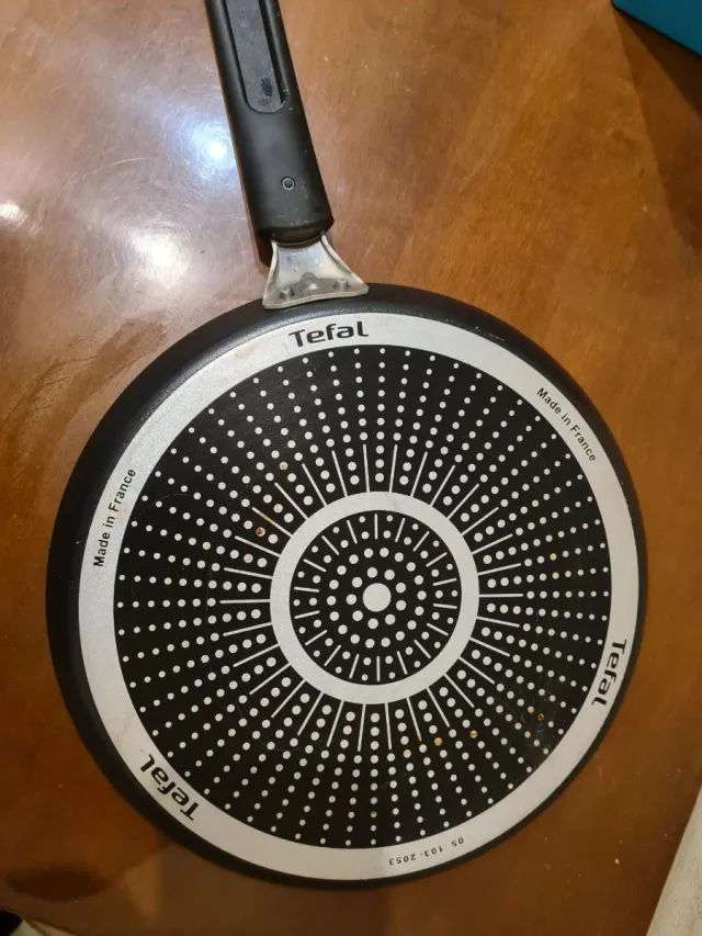 Crepereira Tefal Preta