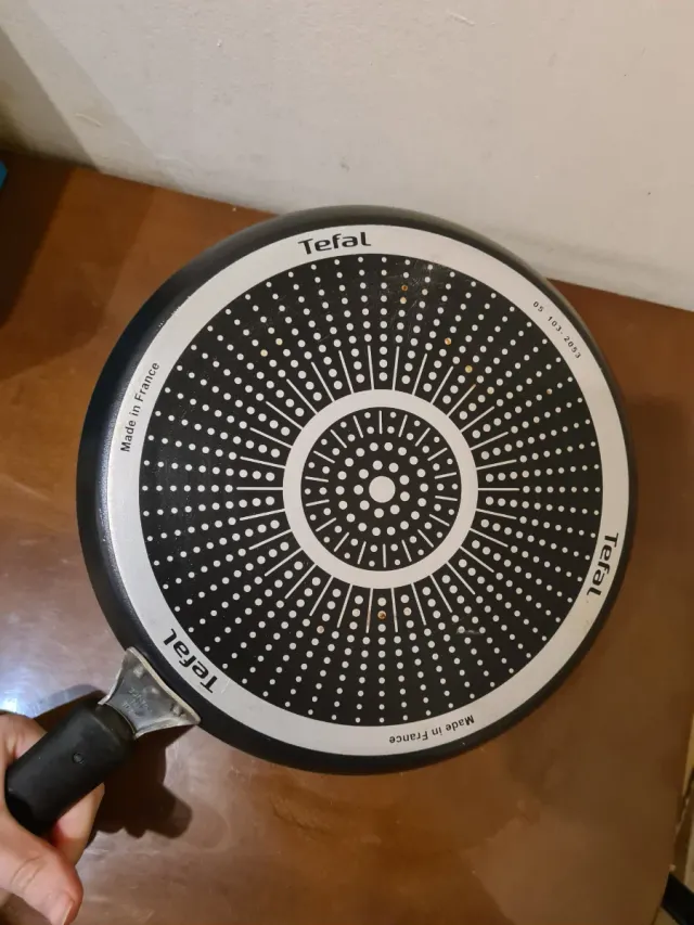 Crepereira Tefal Preta