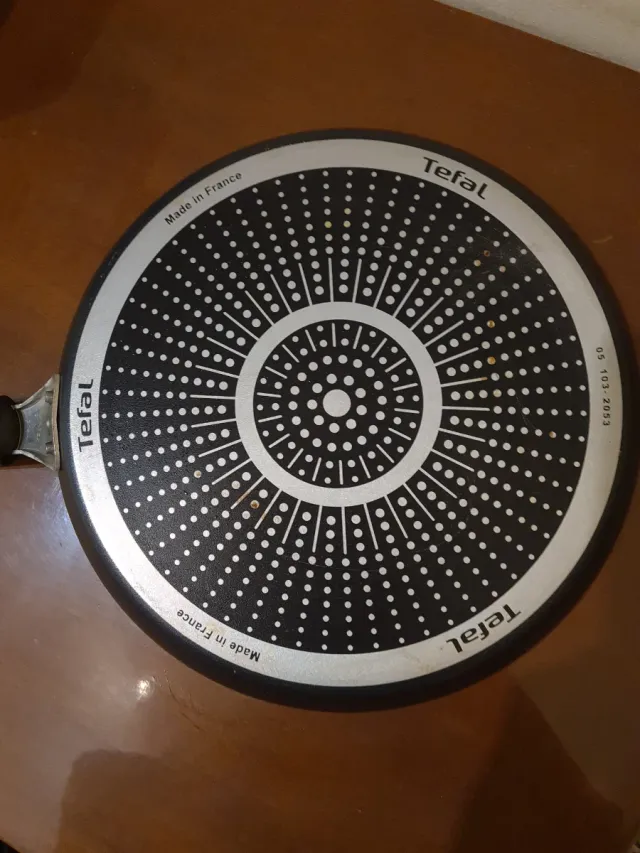 Crepereira Tefal Preta