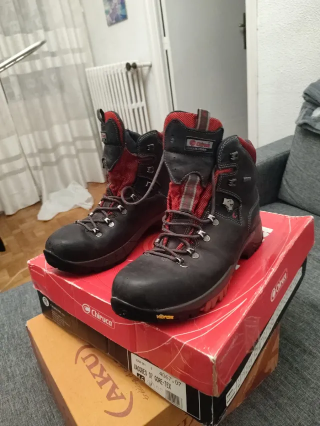 Botas Chiruca Goretex y suela Vibram Talla 46