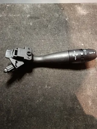 Palanca de intermitentes y luces