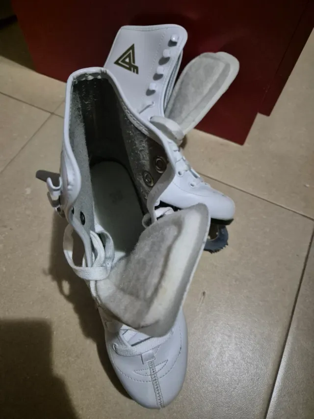 Patines de hielo mujer talla 38 American Athletic.