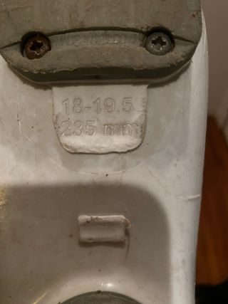 Set di scarponi da sci e sci per bambini