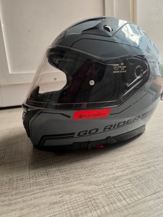 Casco de moto gris NZI