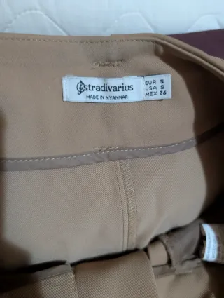 Pantalón pinza Stradivarius Marrón Mujer