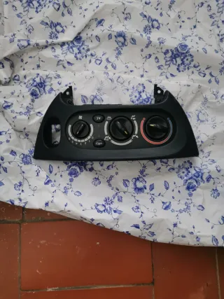 Mando A/C Renault