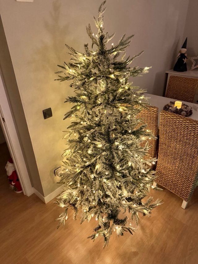 Árbol de Navidad El Corte Inglés 180cm