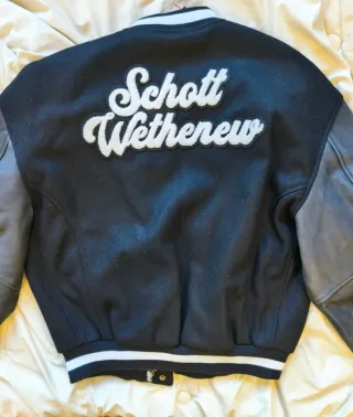 Varsity Beisbolera Schott Talla L