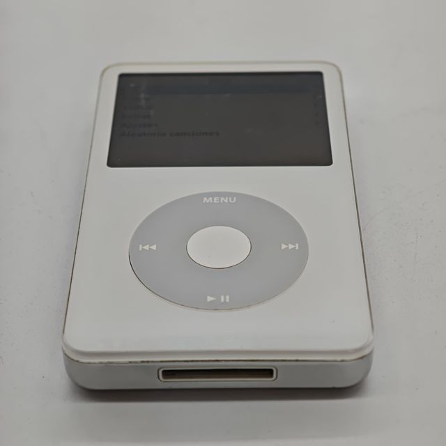 IPOD 60 GB + CARGADOR