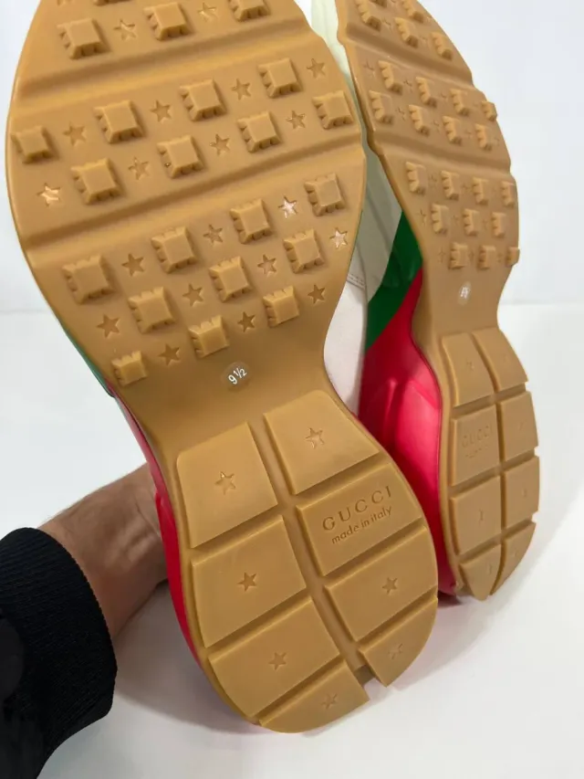 Zapatillas Gucci Rhyton Blancas y Rojas