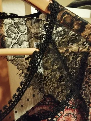 Camisa Morgan Paisley Encaje Negro Rosa Talla XS