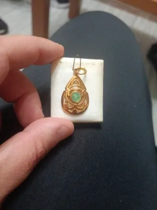 Medalla perro chapado oro