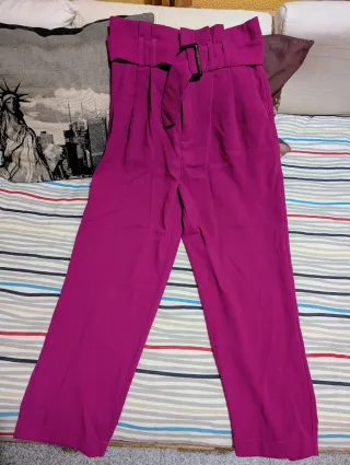 Pantalón alto fucsia Stradivarius mujer