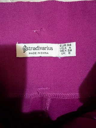 Pantalón alto fucsia Stradivarius mujer