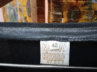 Blusón fiesta oro viejo metalizado y negro