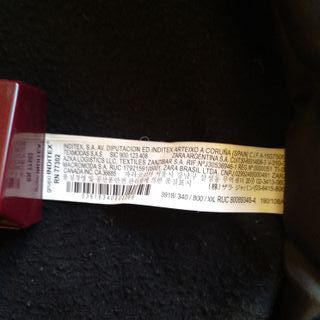 Chaqueta Zara Man acolchada negra