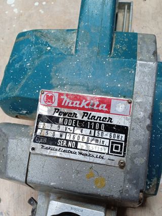 CH062 - Cepillo Makita Modelo 1100