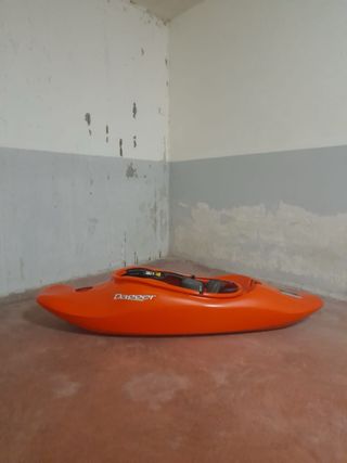 Piragua Kayak Dagger Naranja