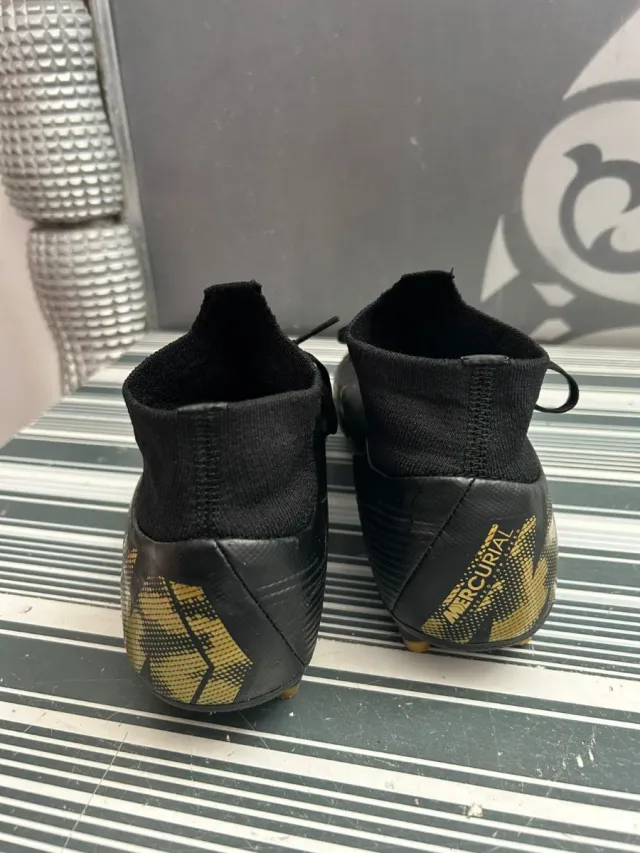 Botas de fútbol Nike Mercurial Superfly, talla 40
