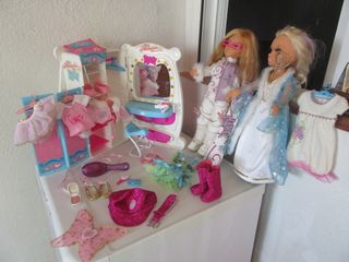 OCASION Lote nº1: Nancy+Vestidos+Armario+Acces.